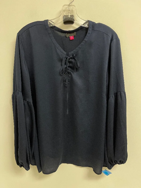 women's tops for those who want to wear pieces that are both comfortable and stylishTop Long Sleeve By Vince Camuto In Navy, Size: 2x