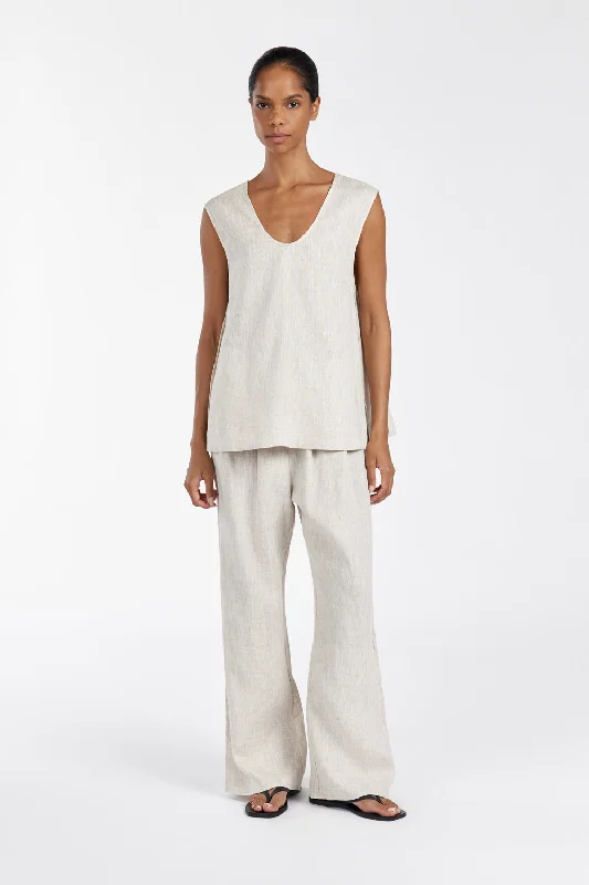 women's tops for those who refuse to compromise on styleANA NATURAL LINEN SCOOP TOP