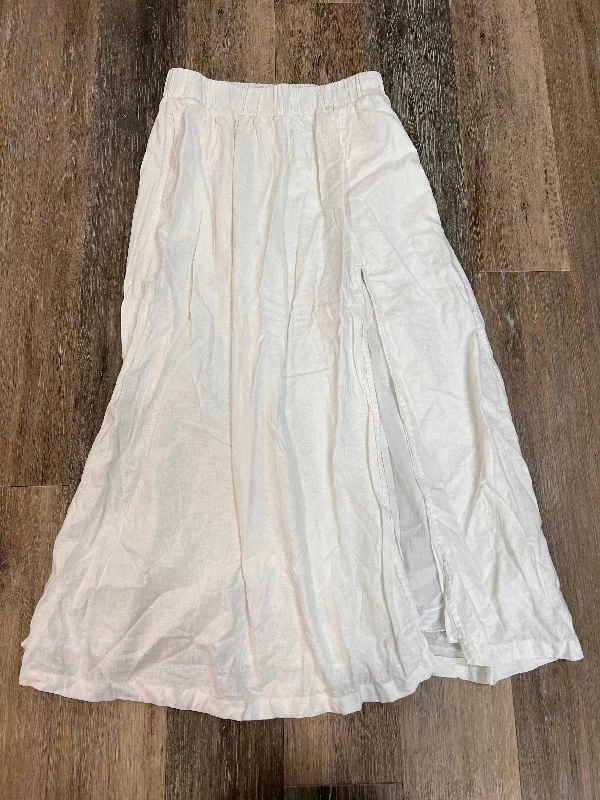 women's chiffon maxi skirtsSkirt Maxi By Abercrombie And Fitch In White, Size: M