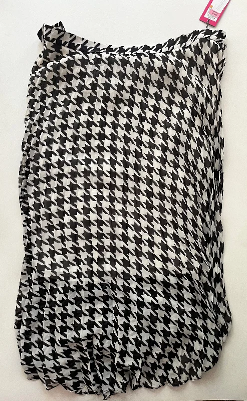 women's classic chiffon skirtsSkirt Maxi By Vince Camuto In Black White, Size: 22