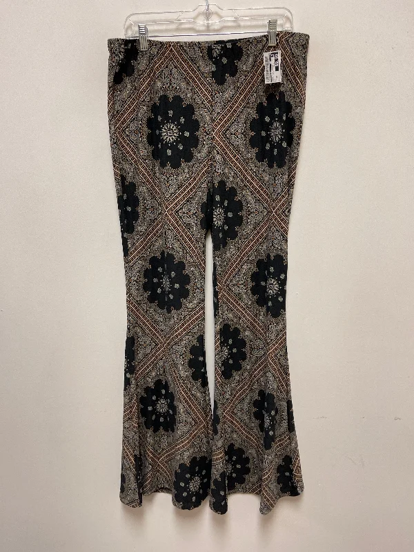 women's sustainable pantsPants Wide Leg By Forever 21 In Paisley Print, Size: 20