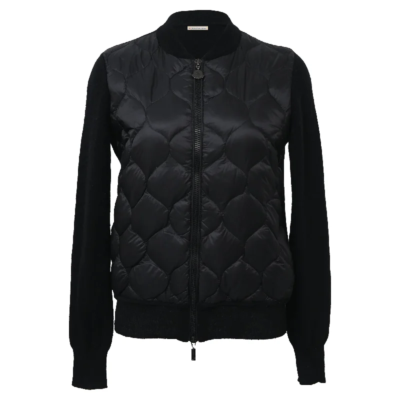 Stylish Trendy Pullover SweatersMoncler Maglione Tricot Down Jacket in Black Nylon and Wool